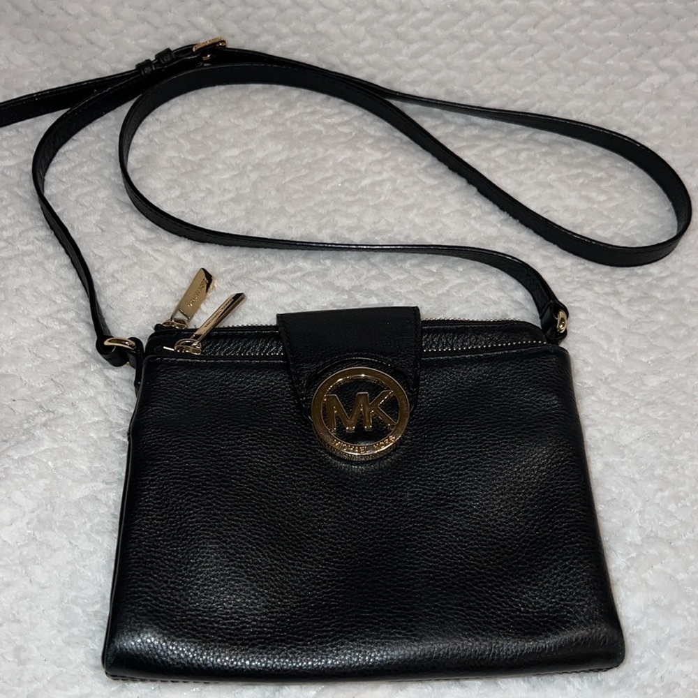 Michael Kors Fulton Black Crossbody Bag Double Zip Leather Gold Tone - Picture 2 of 8